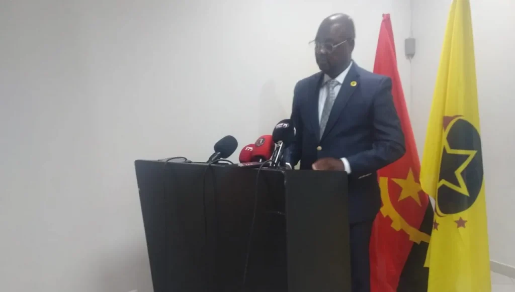 Manuel Fernandes se candidata a sua sucessão como PR do PALMA Servir ...